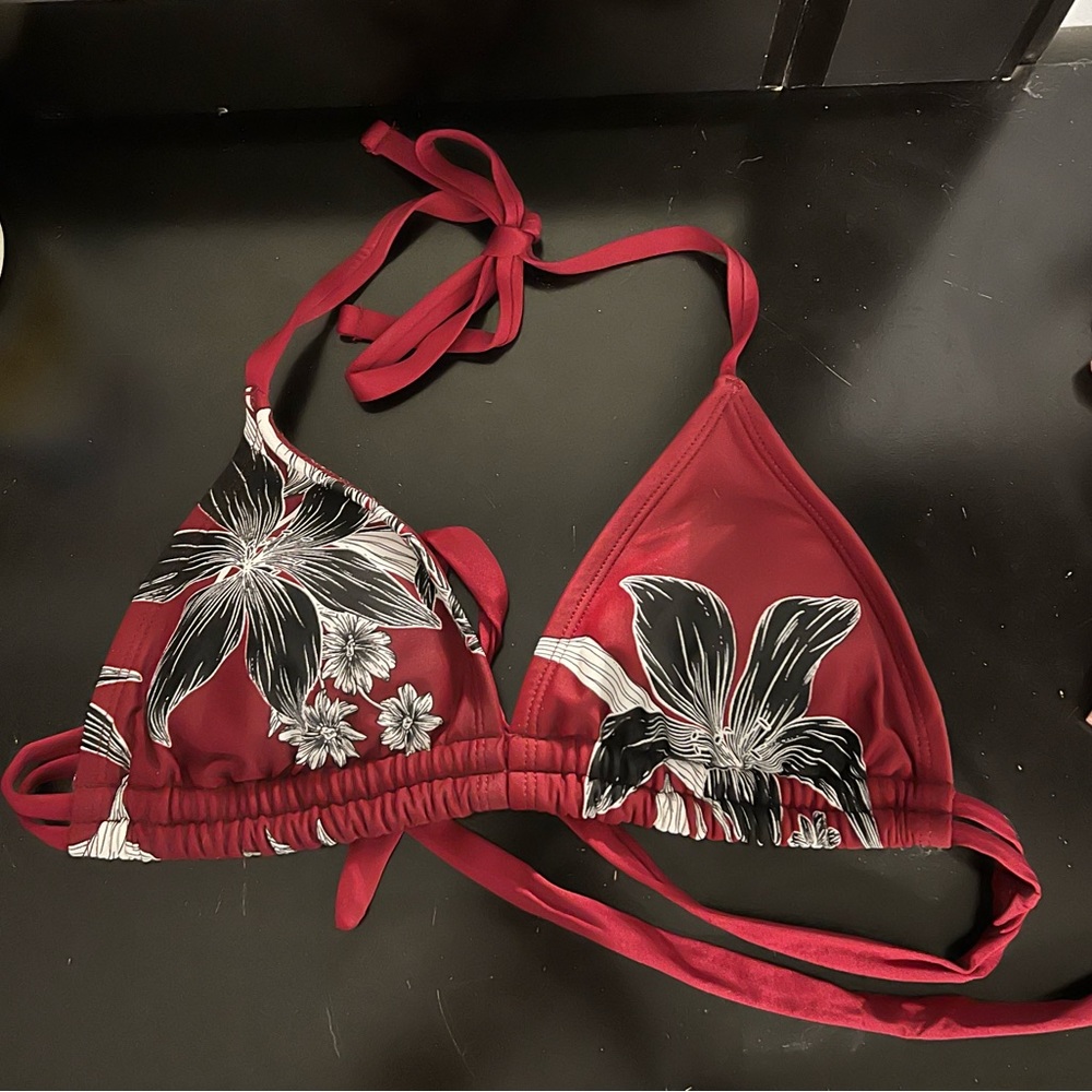 2 piece bathing suit. Both size: Small